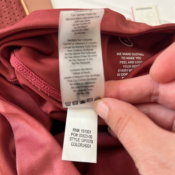 Good American Liquid Mix ColorBlock Leggings Size 0 with Tags One Flaw - Picture 5 of 8